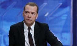 Медведев: задача нового правительства– рост доходов граждан